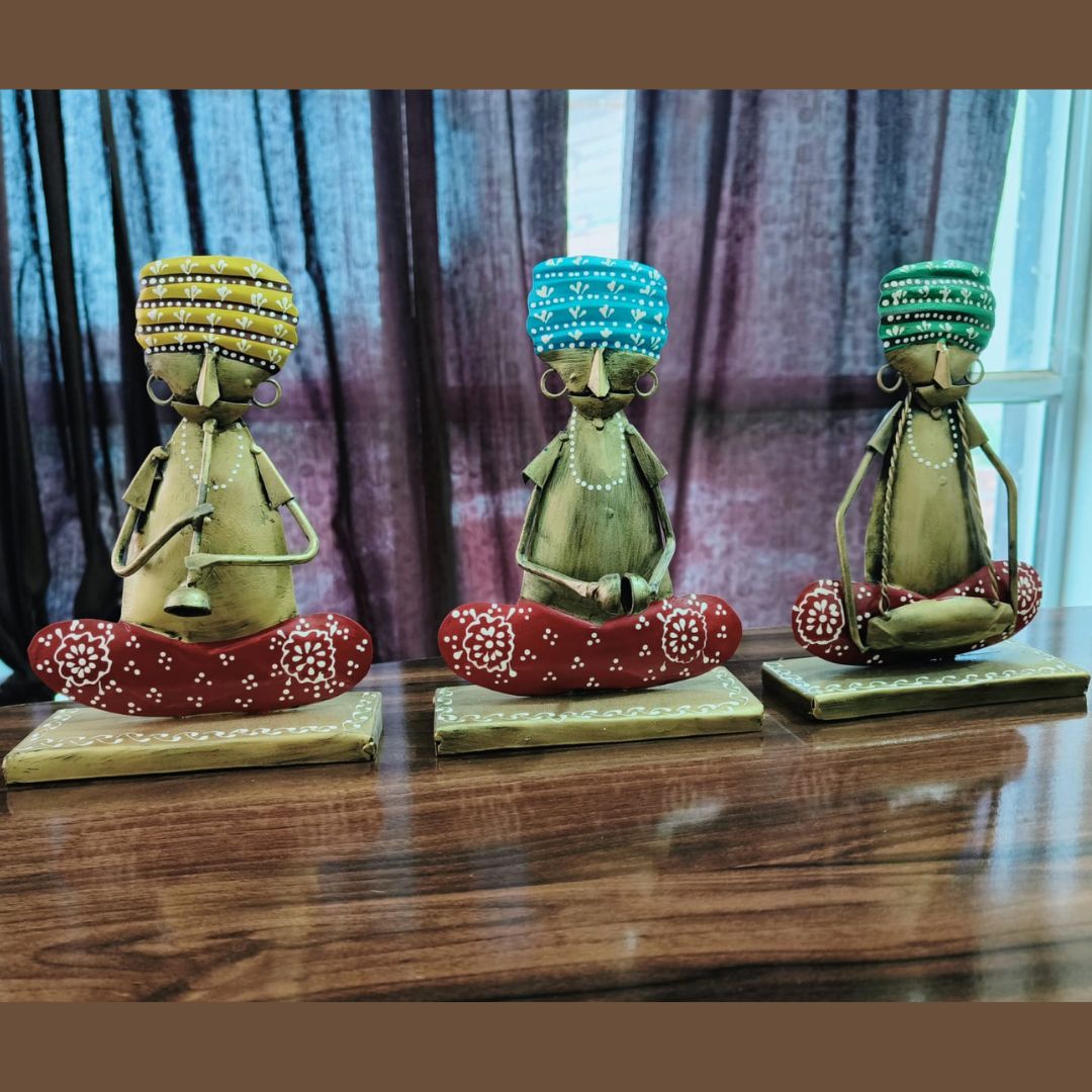 Rajasthani Set of 3 Table Décor (6.7 x 11 Inches)