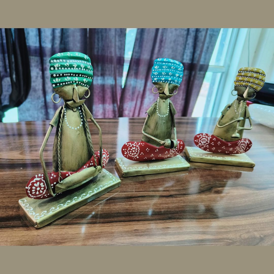 Rajasthani Set of 3 Table Décor (6.7 x 11 Inches)